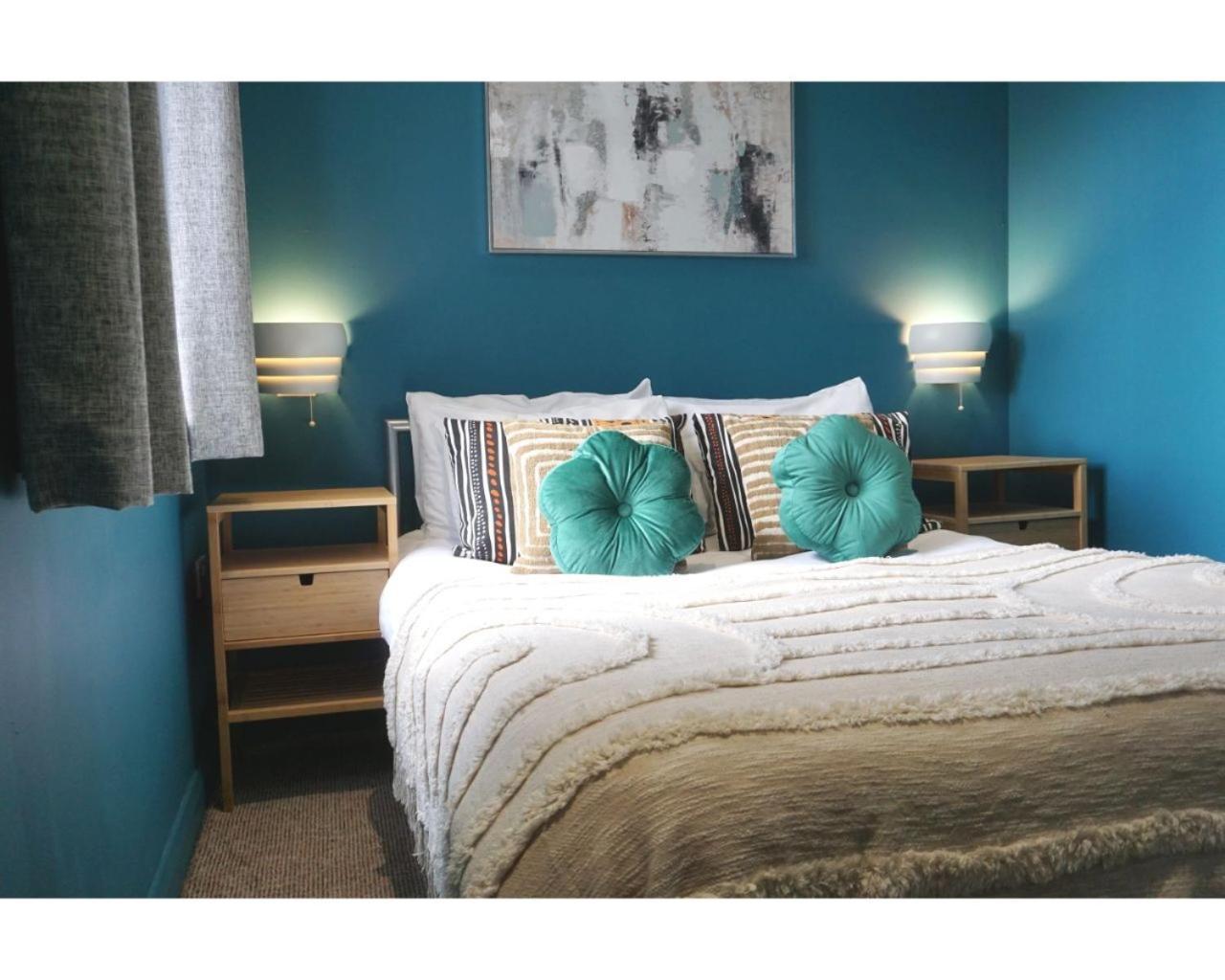Apartment The *